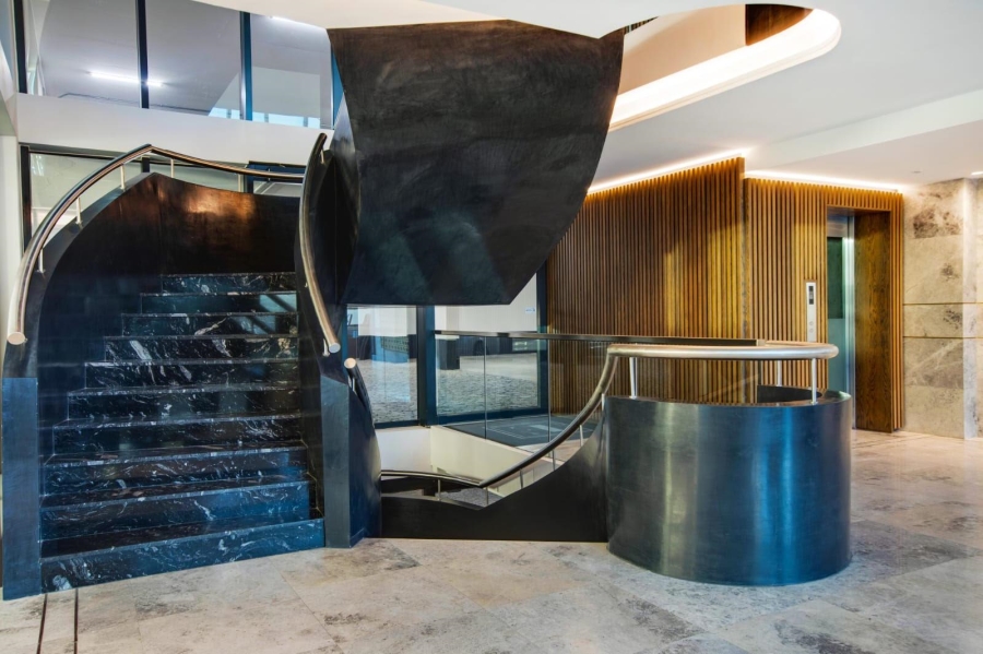 2 Bedroom Property for Sale in Sea Point Western Cape